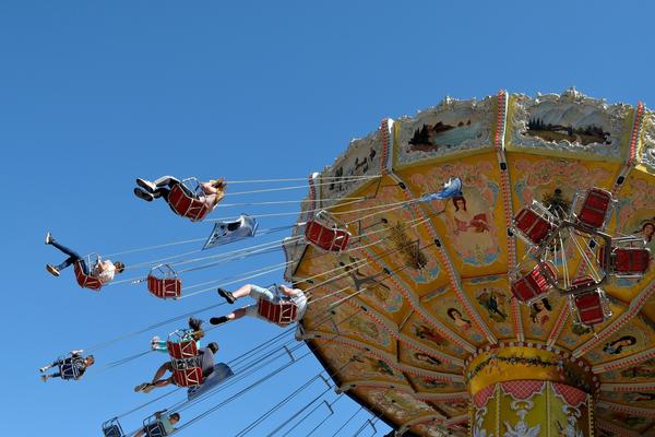 Bild vergr&ouml;&szlig;ern: Karussell